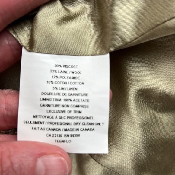 Teenflo  Single Button Waist Length Blazer with Metallic Threading - Picture 5 of 10